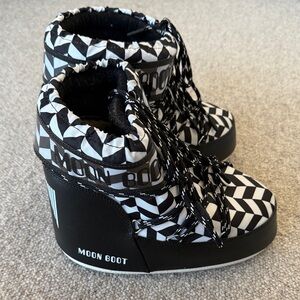 Moon Boot Women's Black and White Checkered Winter Boots